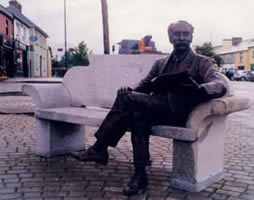 Bronze statue of Percy French in Ballyjamesduff